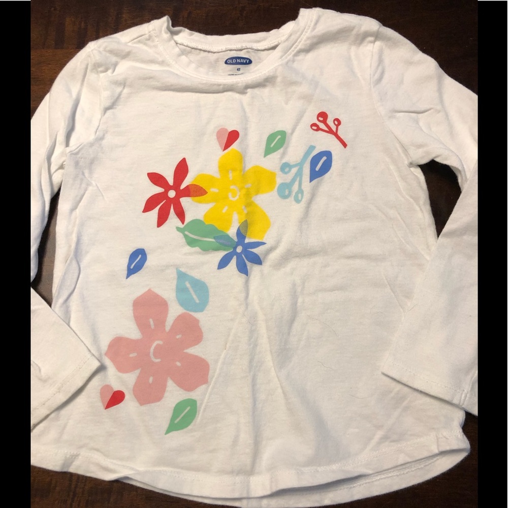 Old Navy long sleeve t with floral print